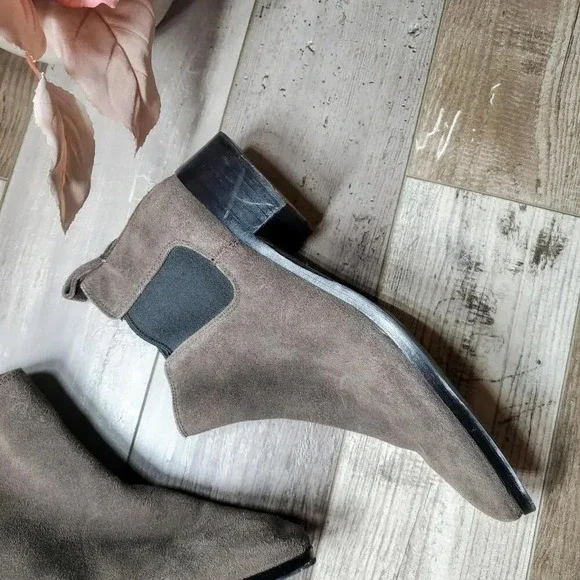 COACH Suffolk Suede Ankle Bootie (Q8709) Mink Women's Size 8.5B - Picture 6 of 12